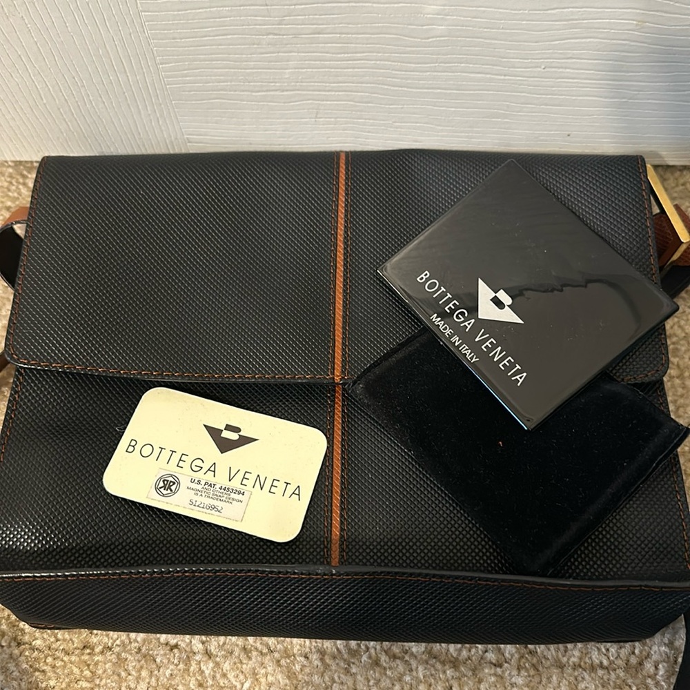 Bottega Veneta Black and Brown Shoulder Bag